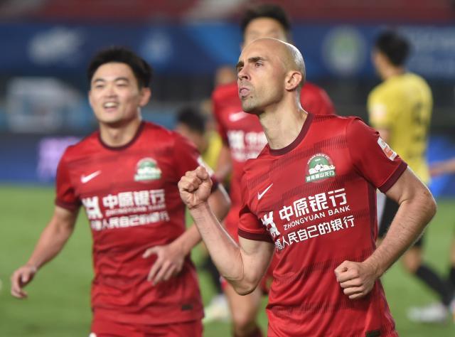 c7娱乐app下载-【中超】阿德里安点射荣昊送助攻 河南2比1广州队