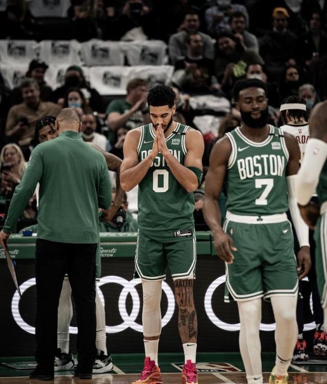 1658891089772062988.jpg FYmUXS5WYBIkOVo.jpg